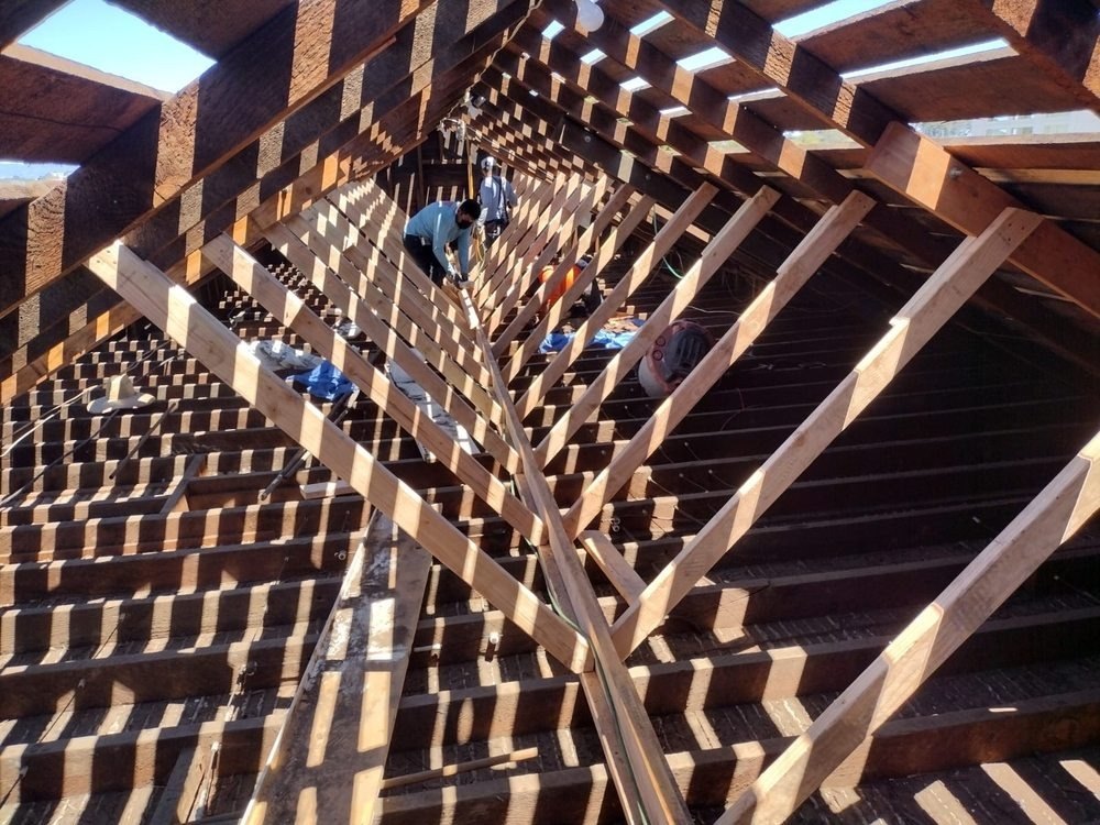 Crew working on the framing of a building in San Francisco